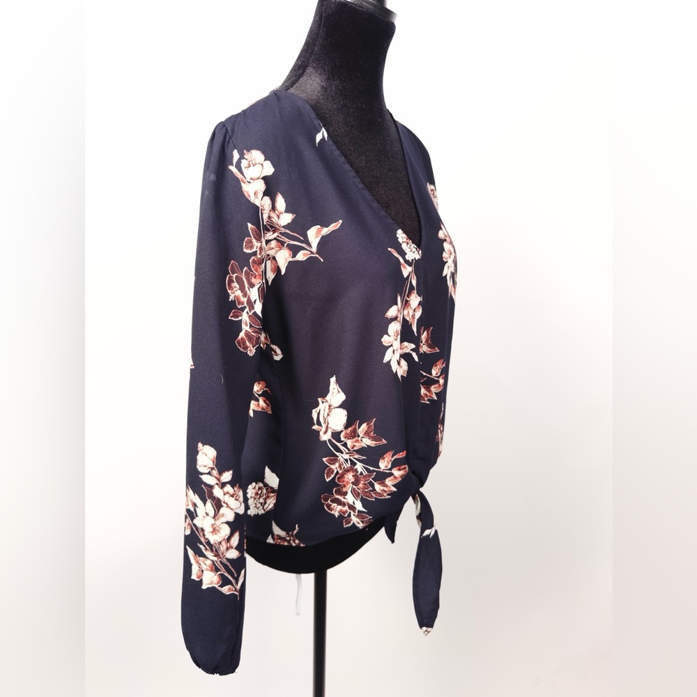 Veronica M Blouse Size XS - Picture 2 of 4